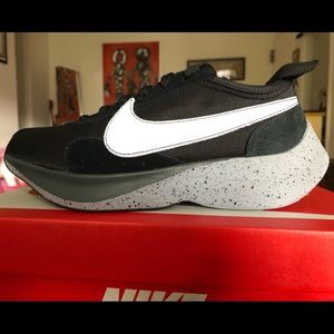Nike Moon Racer Sneaker (With Bag) - NEW